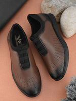 Mens Casual Nova Laceless Sneakers- Brown