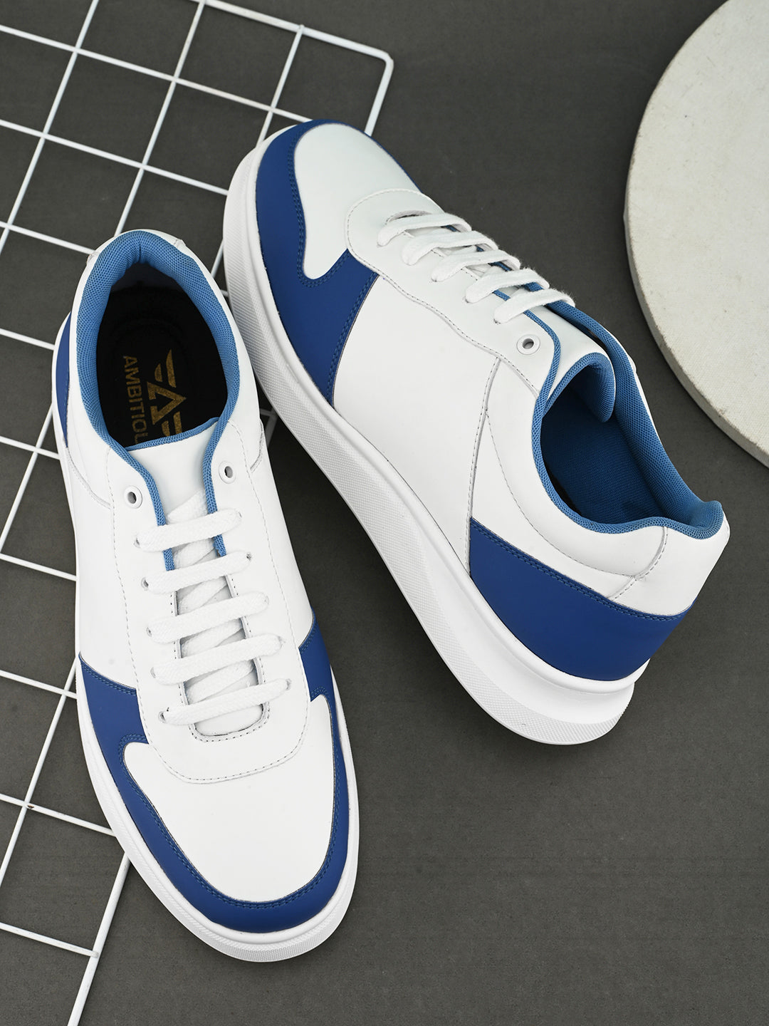 Mens Casual Ryder Sneakers- White Blue